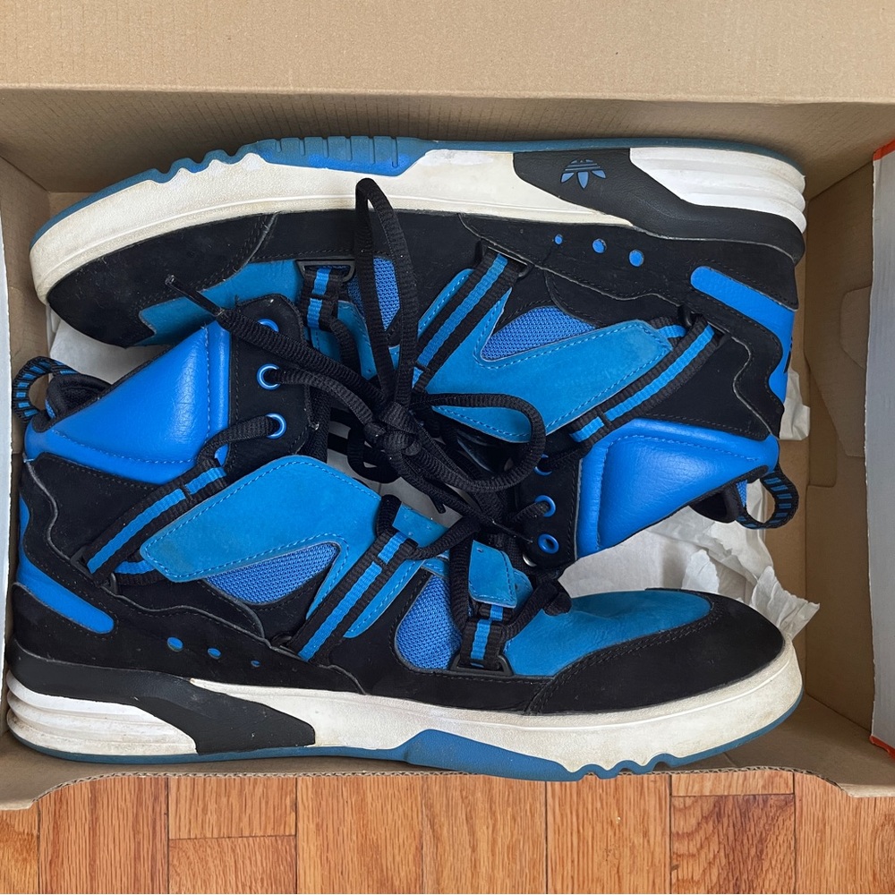 Adidas Blue Sneaker / Men’s: Size: 11
